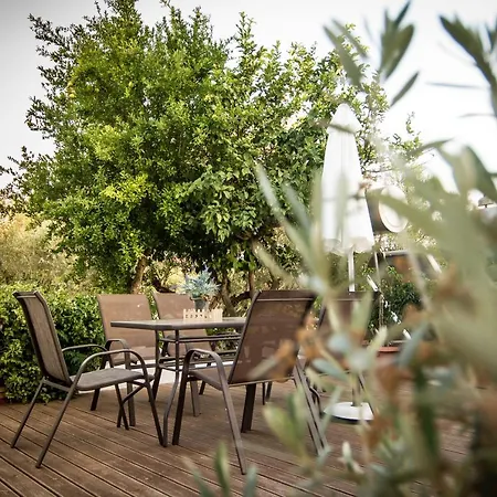 Apart-hotel Leonidas Laganas